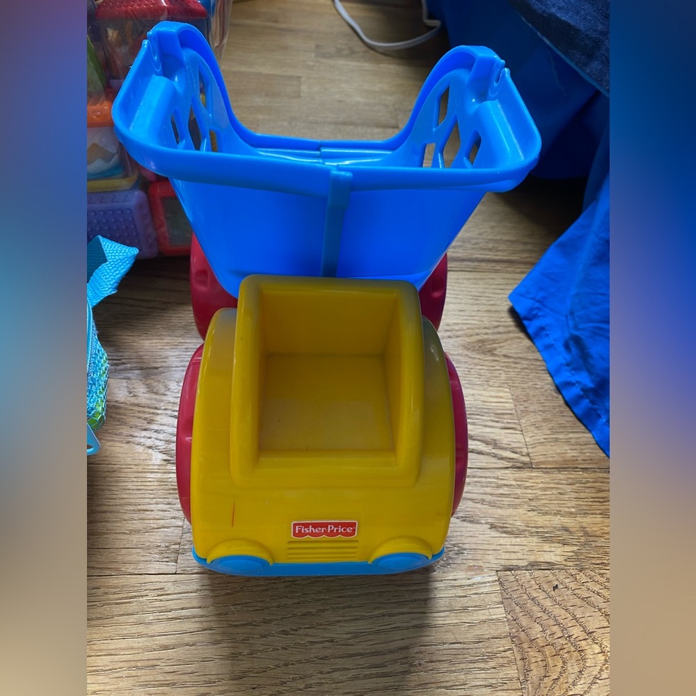 Fisher Peek-a-Blocks Rollin' Rumblin' Dump Truck sensory blocks - Picture 5 of 5